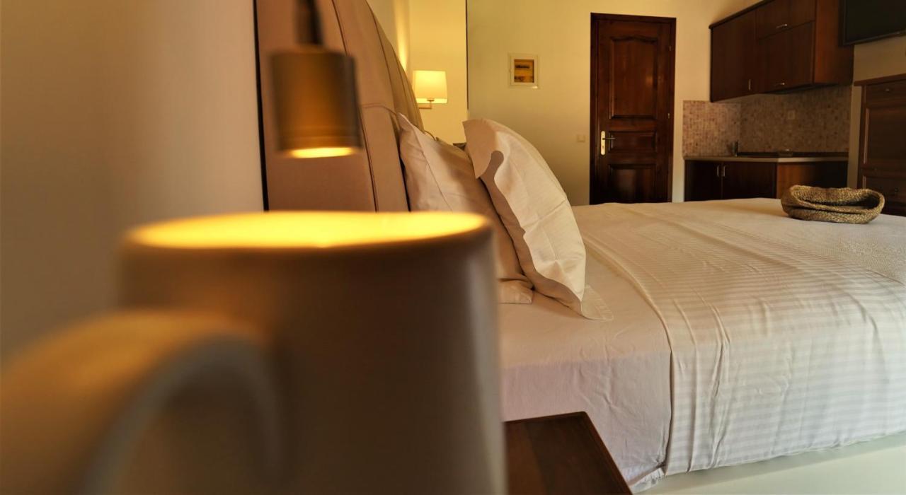 Hotel Tourist Parga Exteriör bild