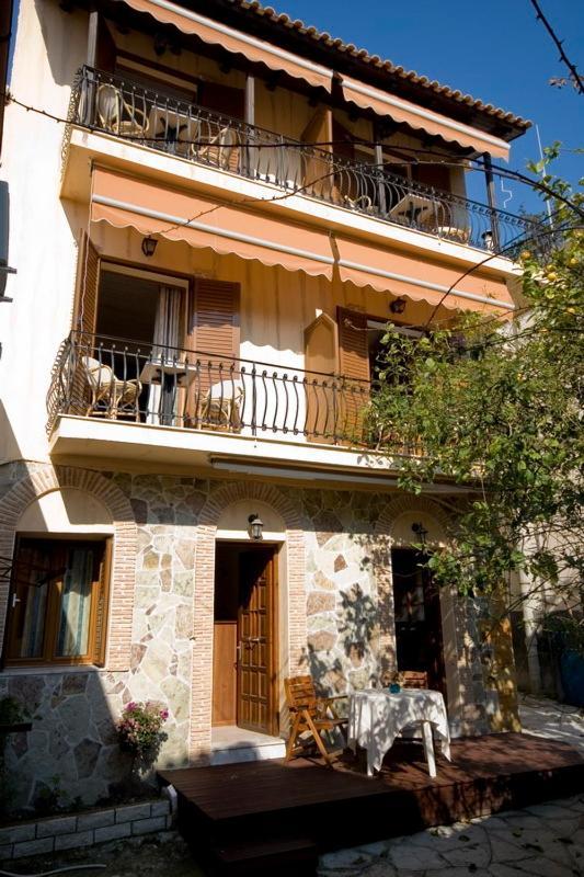 Hotel Tourist Parga Exteriör bild